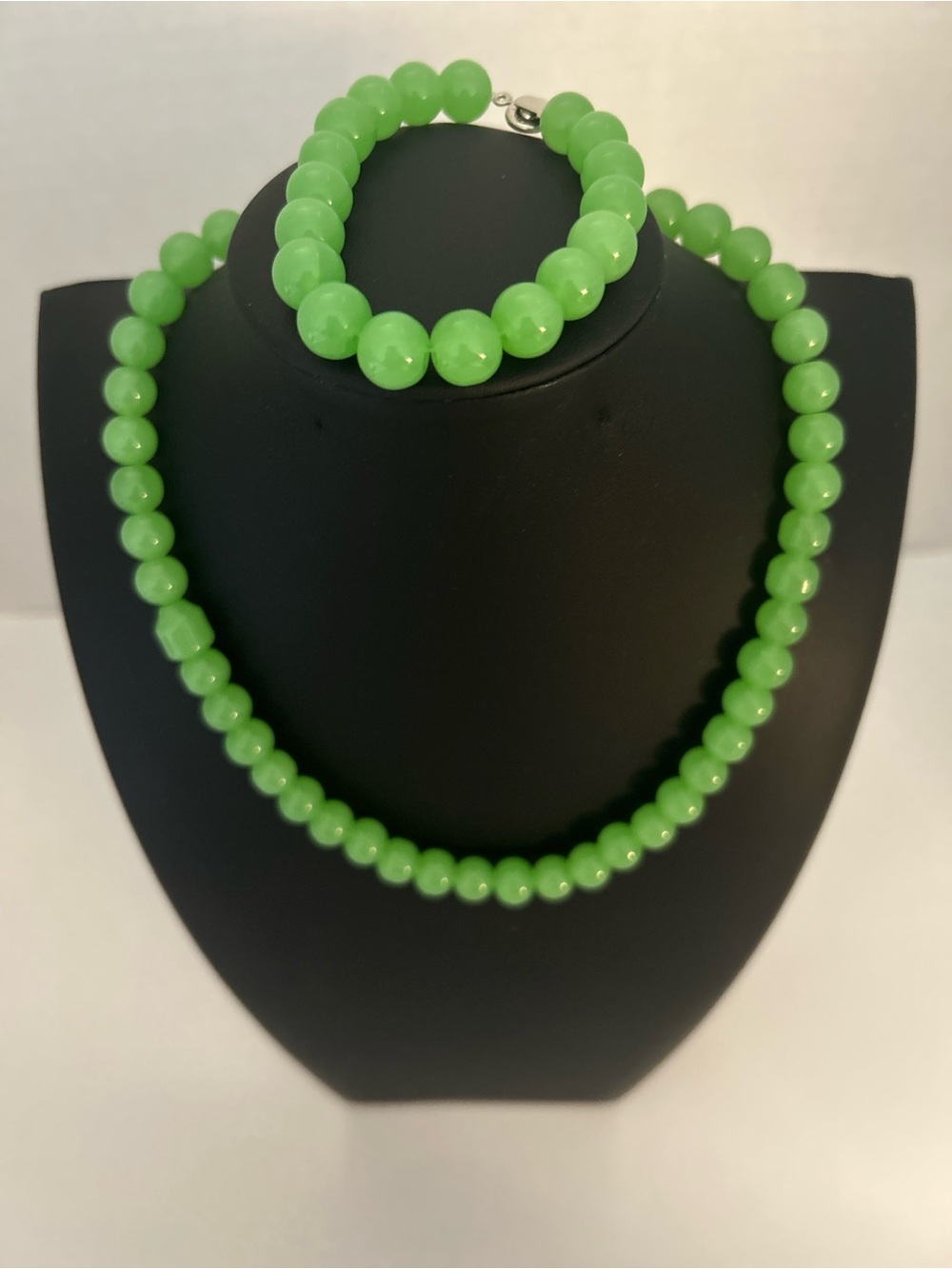 Vintage Teng Yue Green Agate Beaded Necklace & Bracelet Set Boho Faux Jade